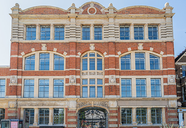 Benfield and Loxley: The Turl Street Mitre Renovation February 2021, Oxford